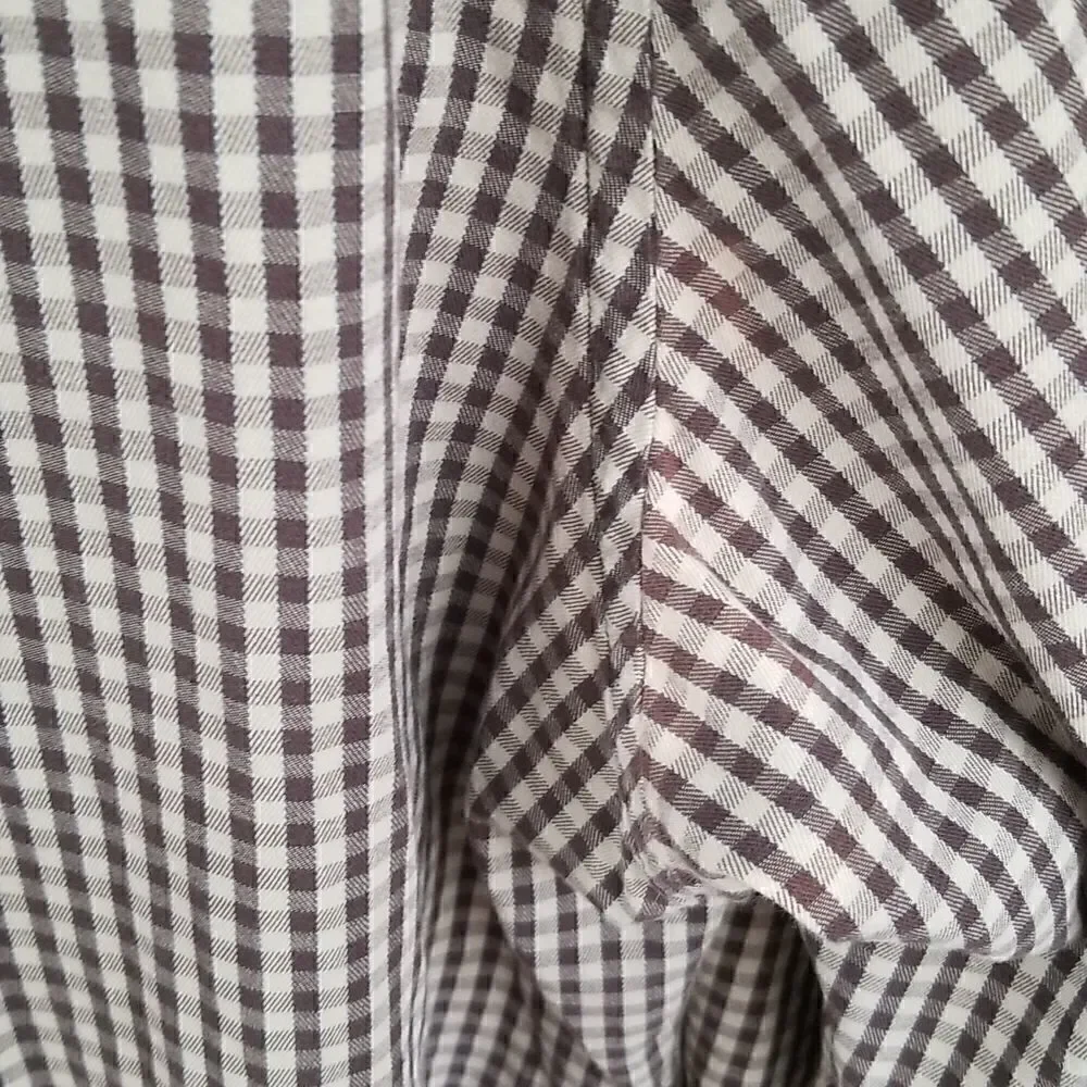 Banana Republic brown/tan shirt. Size XL. 100% cotton.